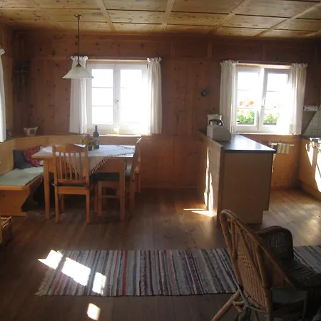 Haus Ursula Apartman *