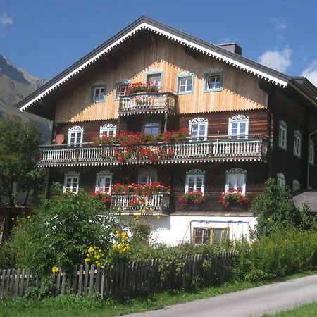 Haus Ursula *